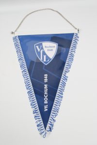 VfL Bochum Wimpel in Blau mit Vereinslogo und Jahr 1848 auf weißem Hintergrund.