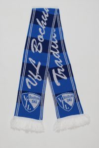 Blauer Fan-Schal mit dem Logo von VfL Bochum und dem Schriftzug 'Stadion'.