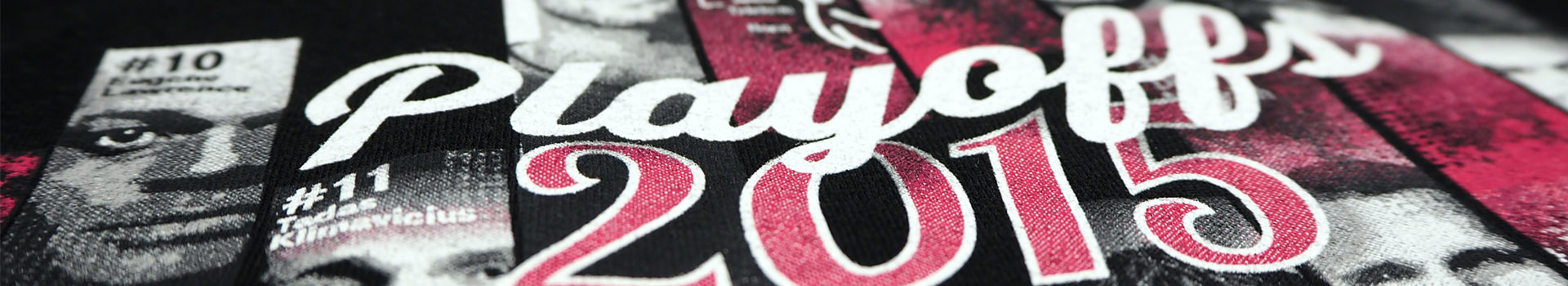 T-Shirt mit Aufdruck für die Playoffs 2015, zeigt Spieler und das Jahr in auffälliger Schrift.