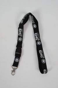 Schlüsselband in Schwarz mit dem DHB-Logo und einem Karabinerhaken zur Befestigung.