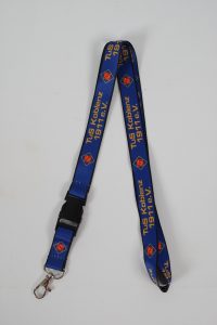 Blaues Schlüsselband mit dem Logo von TuS Koblenz 1911 e.V. und einem Karabinerhaken.