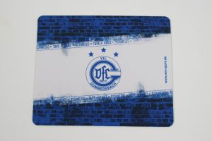 Mousepad mit dem Logo des VfL Gummersbach auf einem blauen und weißen Hintergrund.