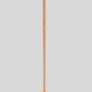 Ein einfacher Wimpelständer aus Holz mit runder Basis und senkrechtem Stab.